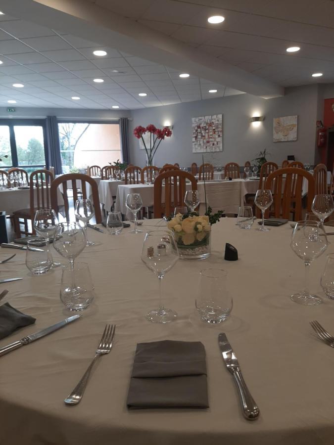 Au Relais De L'Oust Hotel Lanouee Ngoại thất bức ảnh